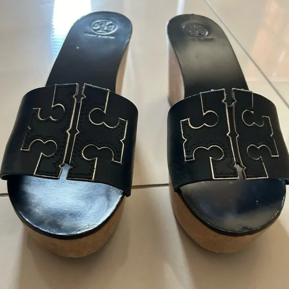 Tory Burch Women's INES 80mm Wedge Sandal. In great condition. - Picture 4 of 6